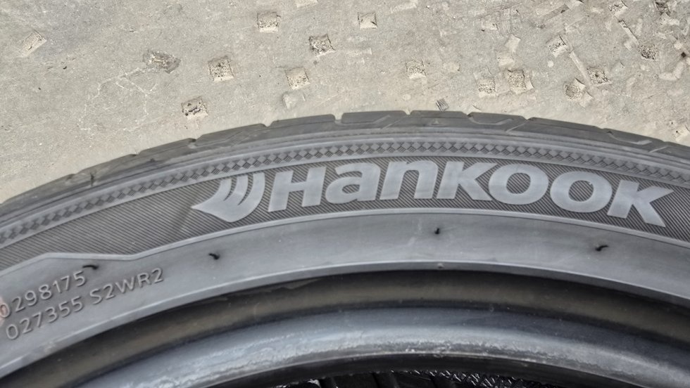 Letní pneu 235/45/18 Hankook - 7