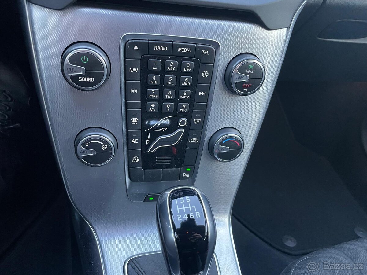 Volvo V40 cross country D2, 2019 - 7