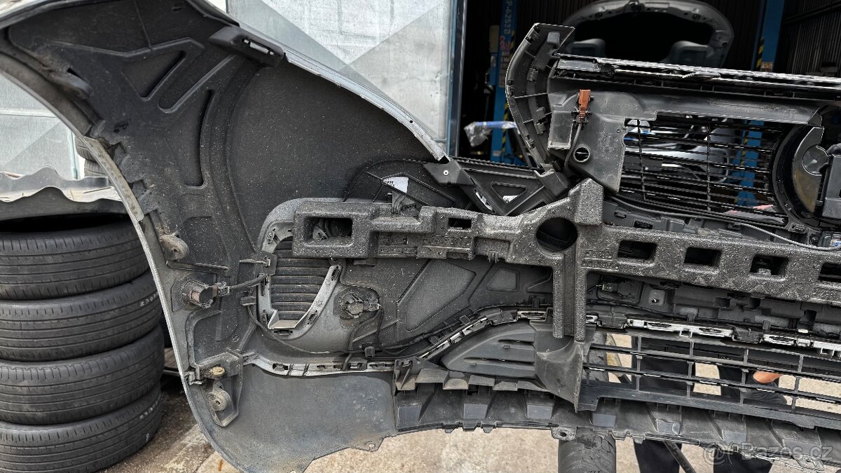 Mercedes EQC naraznik - 7