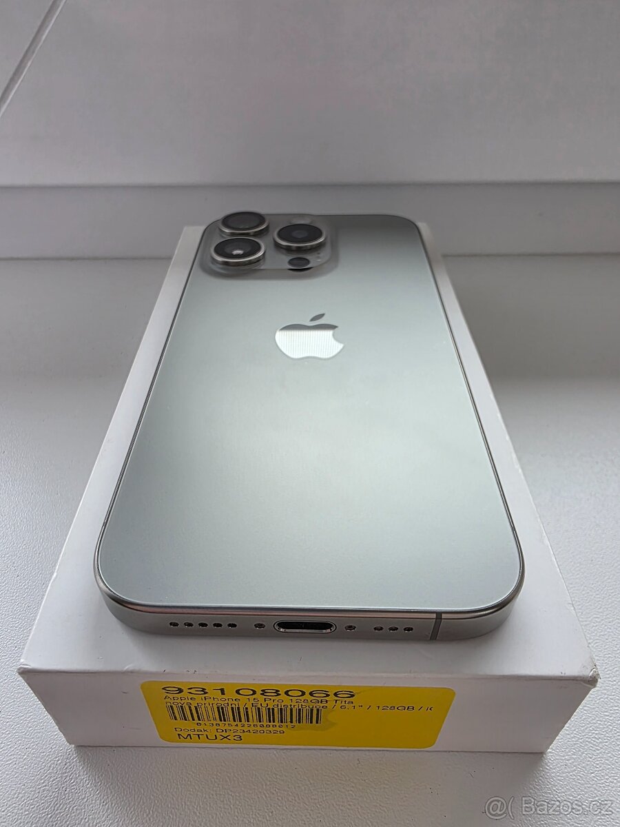 Apple iPhone 15 Pro 128GB přírodní titán - 7