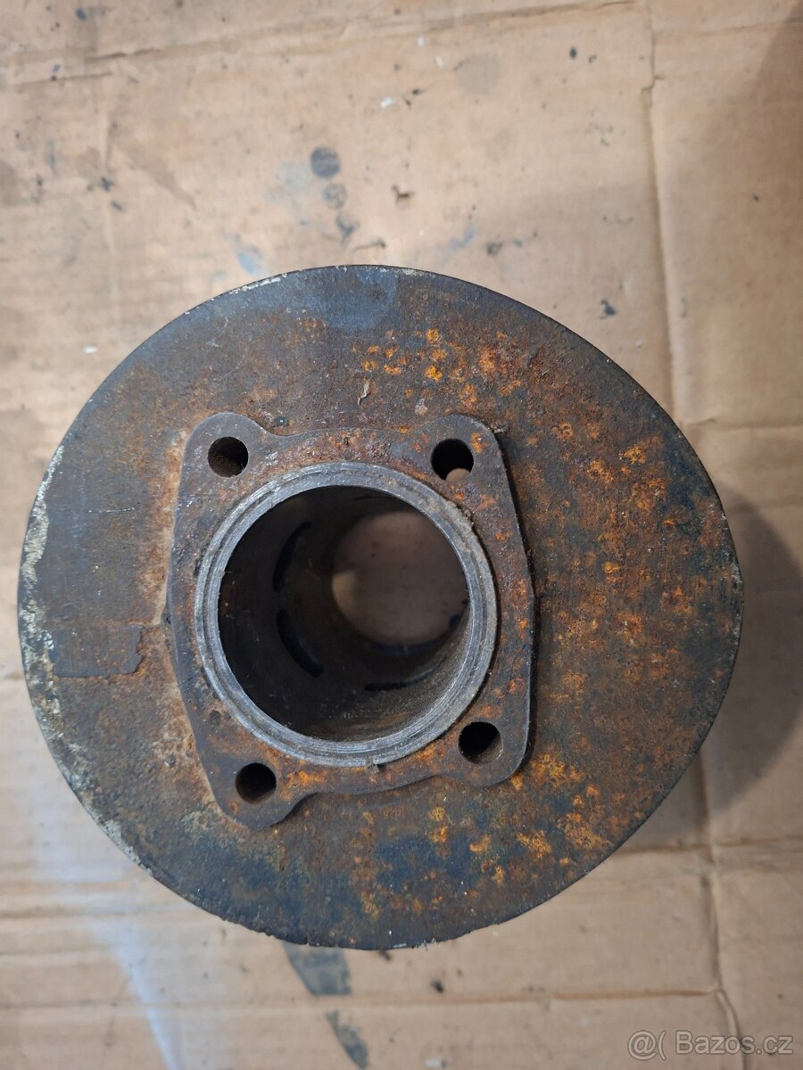 Jawa 250 kyvacka, panelka - valec - 7