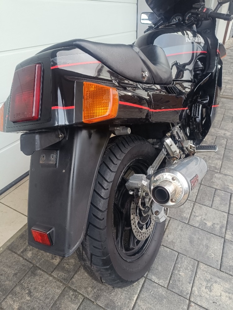 Kawasaki GPZ 1000 RX - 7