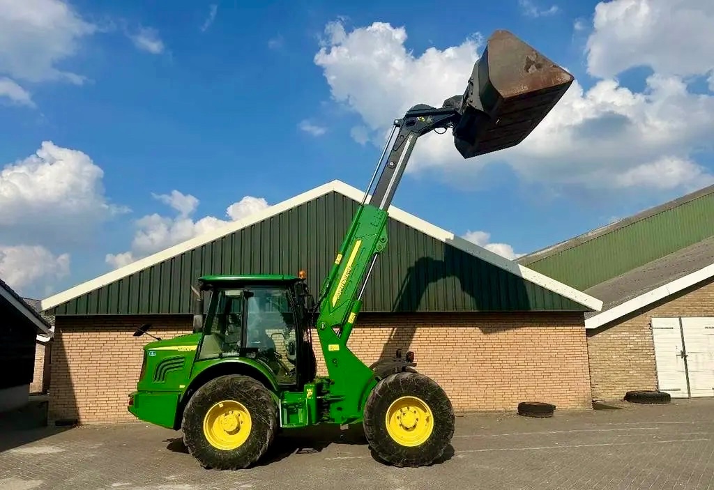Prodám teleskopický nakladač John Deere 3800 - 7