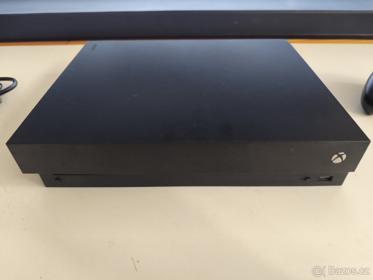 Xbox One X, 18 her + krabice + záruka - 7