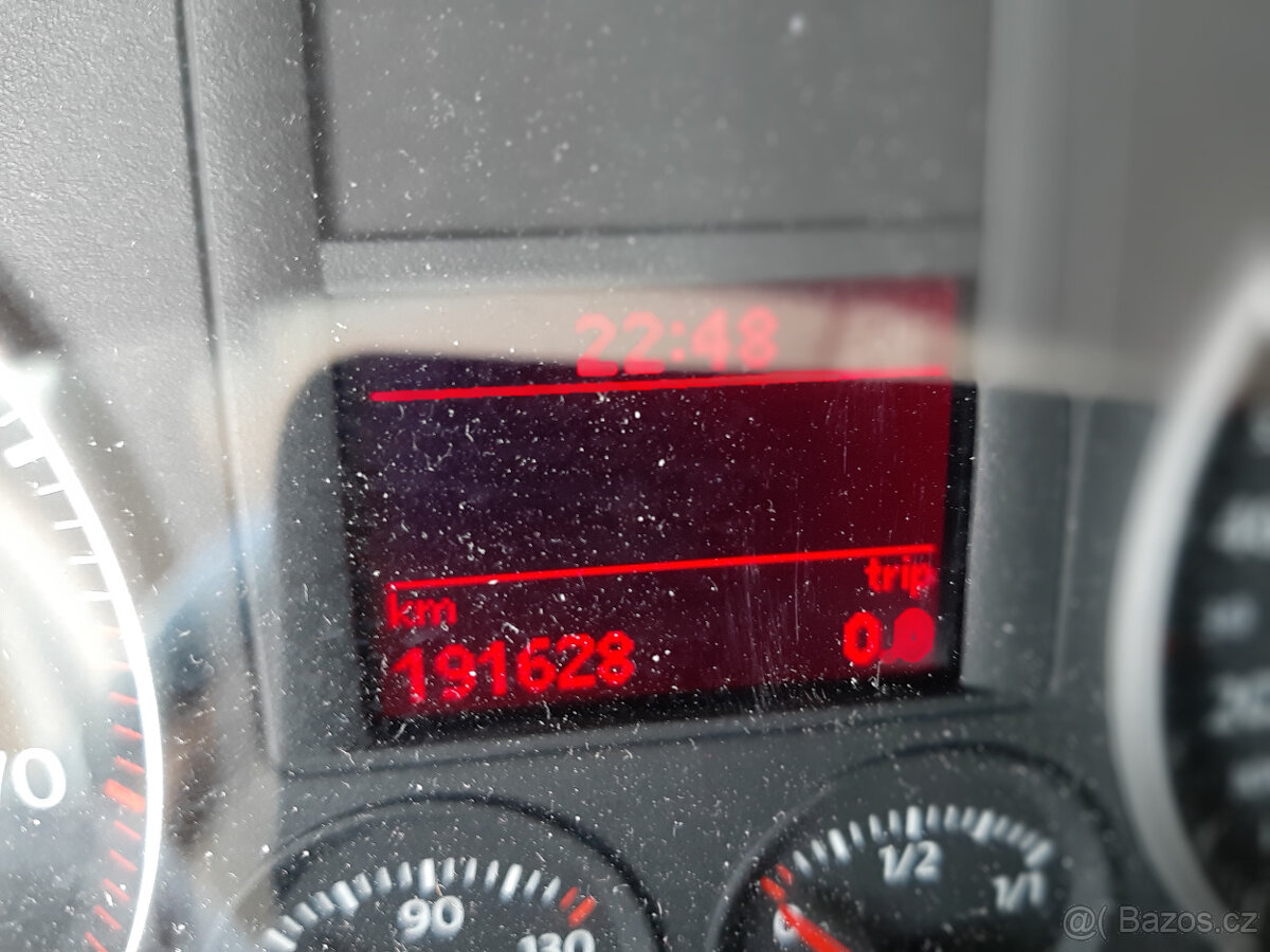 Prodám VW Golf 1.4 TSI Variant benzin - 7