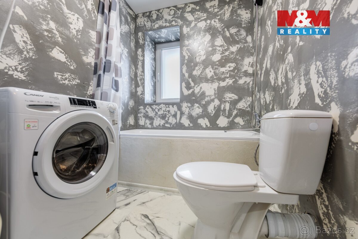 Prodej bytu 2+kk v Karlových Varech, 40 m2, ul. Závodu míru - 7