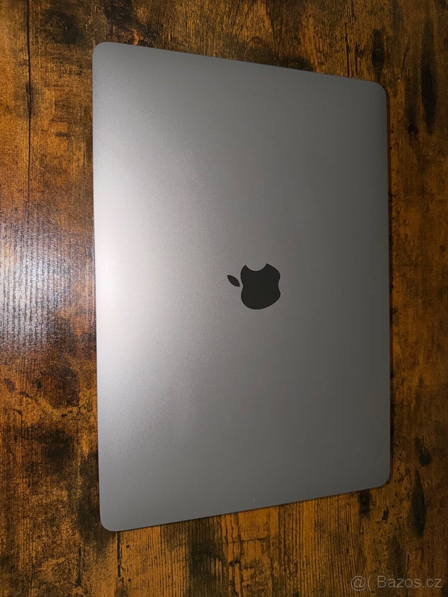 Apple MacBook Air M1 8GB/256GB - 7