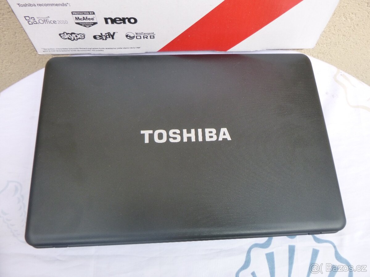 prodám notebook Toshiba - 7