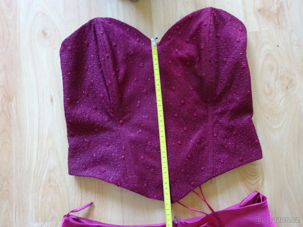 Vínové plesové šaty (sukně plus korzet) - 7