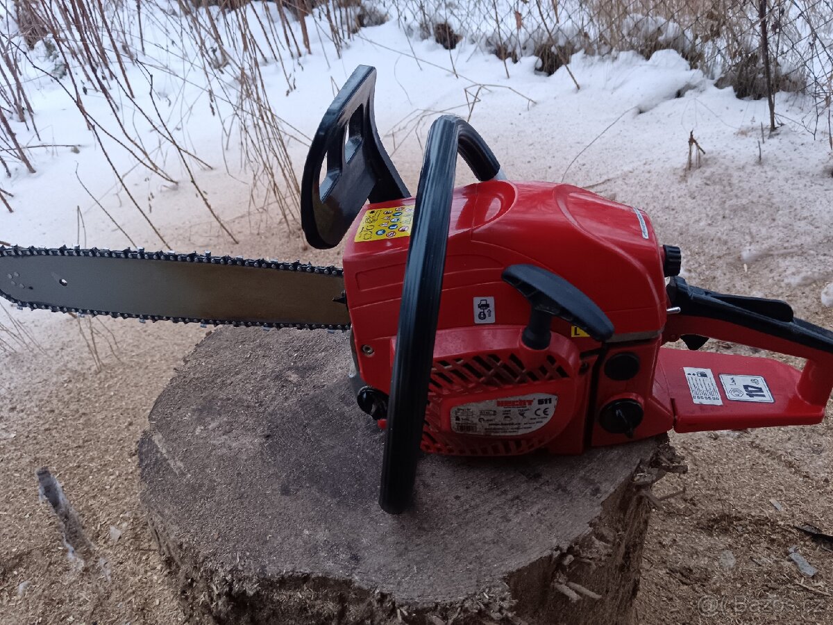 Motorová pila HECHT - 7