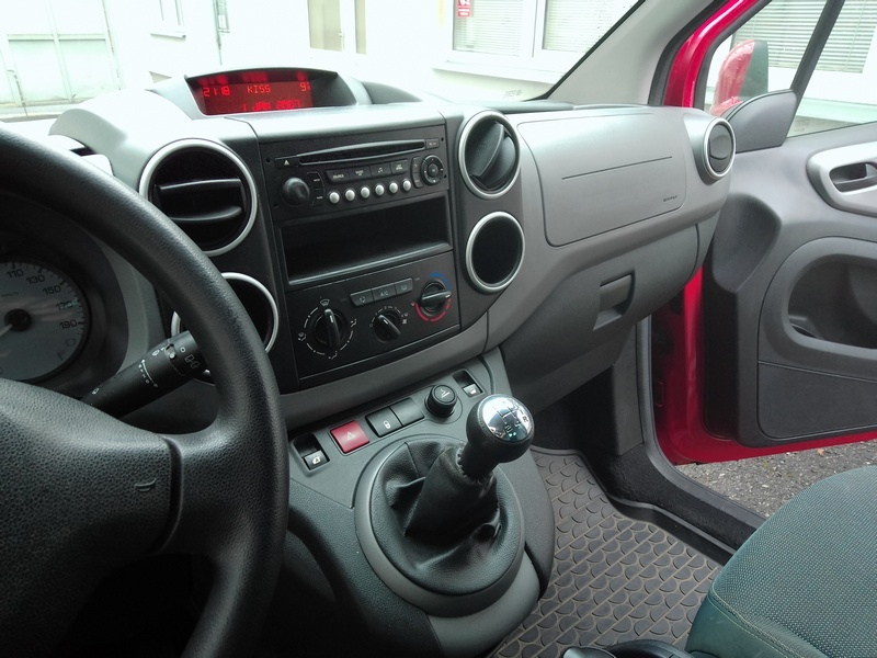 Prodám Citroen Berlingo 1,6HDi - 7