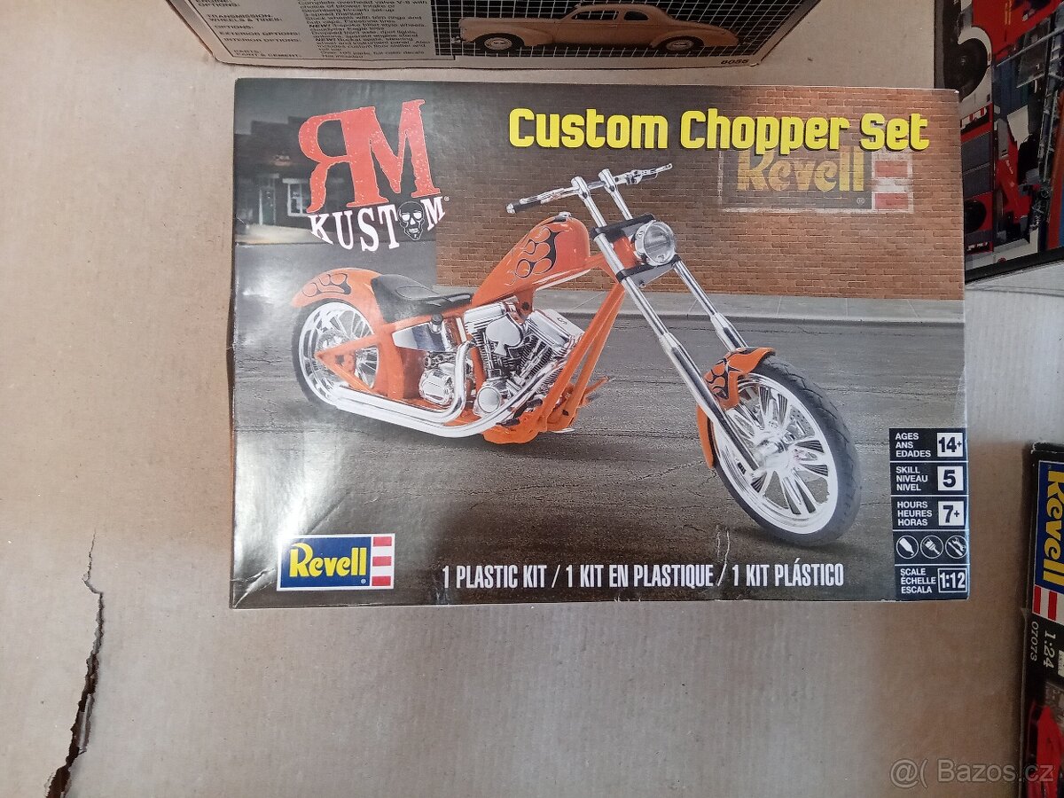Modely revell - 7