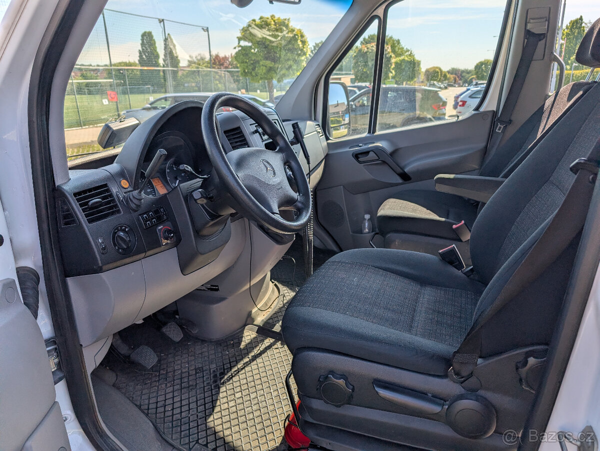 Autobus Mercedes Sprinter 519cdi, ČR, 1.maj, 23míst TOP - 7