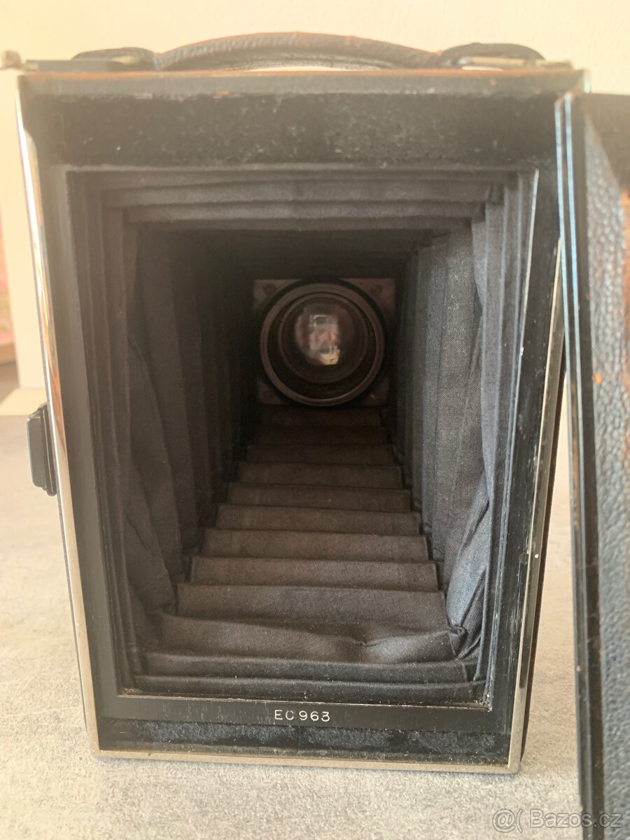 starého deskového fotoaparátu „agfa standard“ - 7