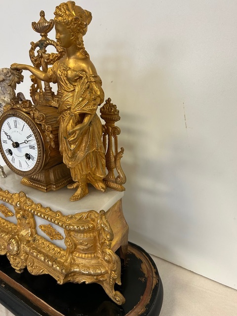 Figurární hodiny pod šturcem. - 7