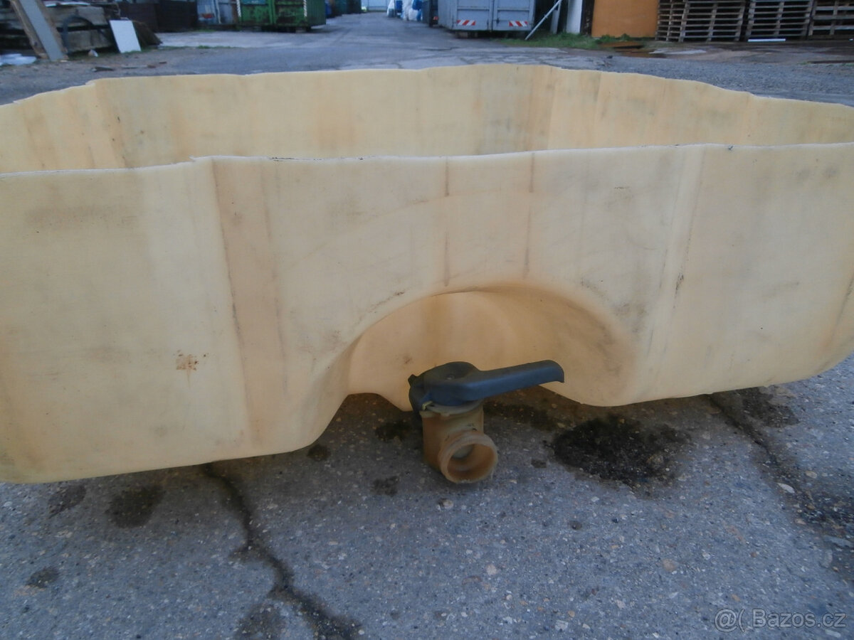 Pítko, krmítko, napájení dobytka, bazének 300 kč - 7