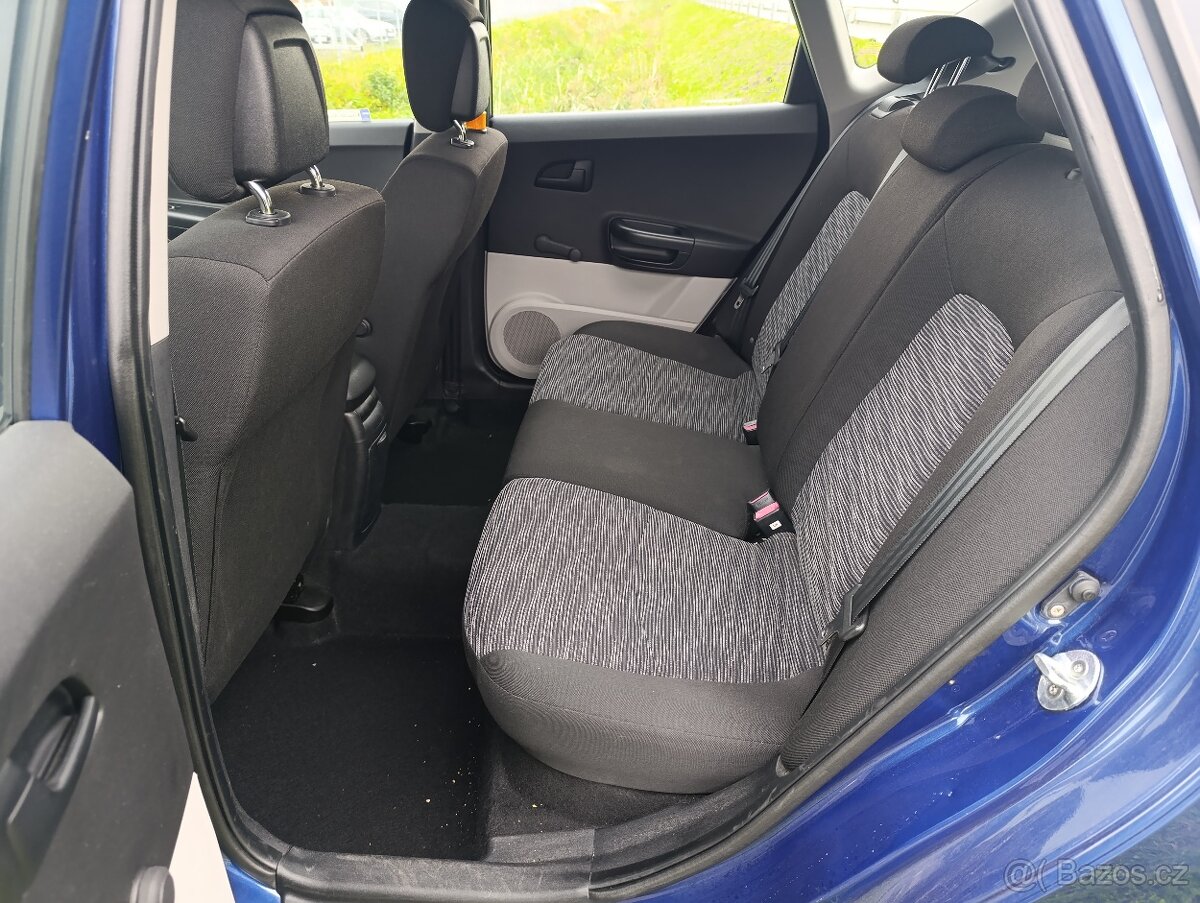 Kia Cee´d na náhradní díly 1.4 80kw - 7