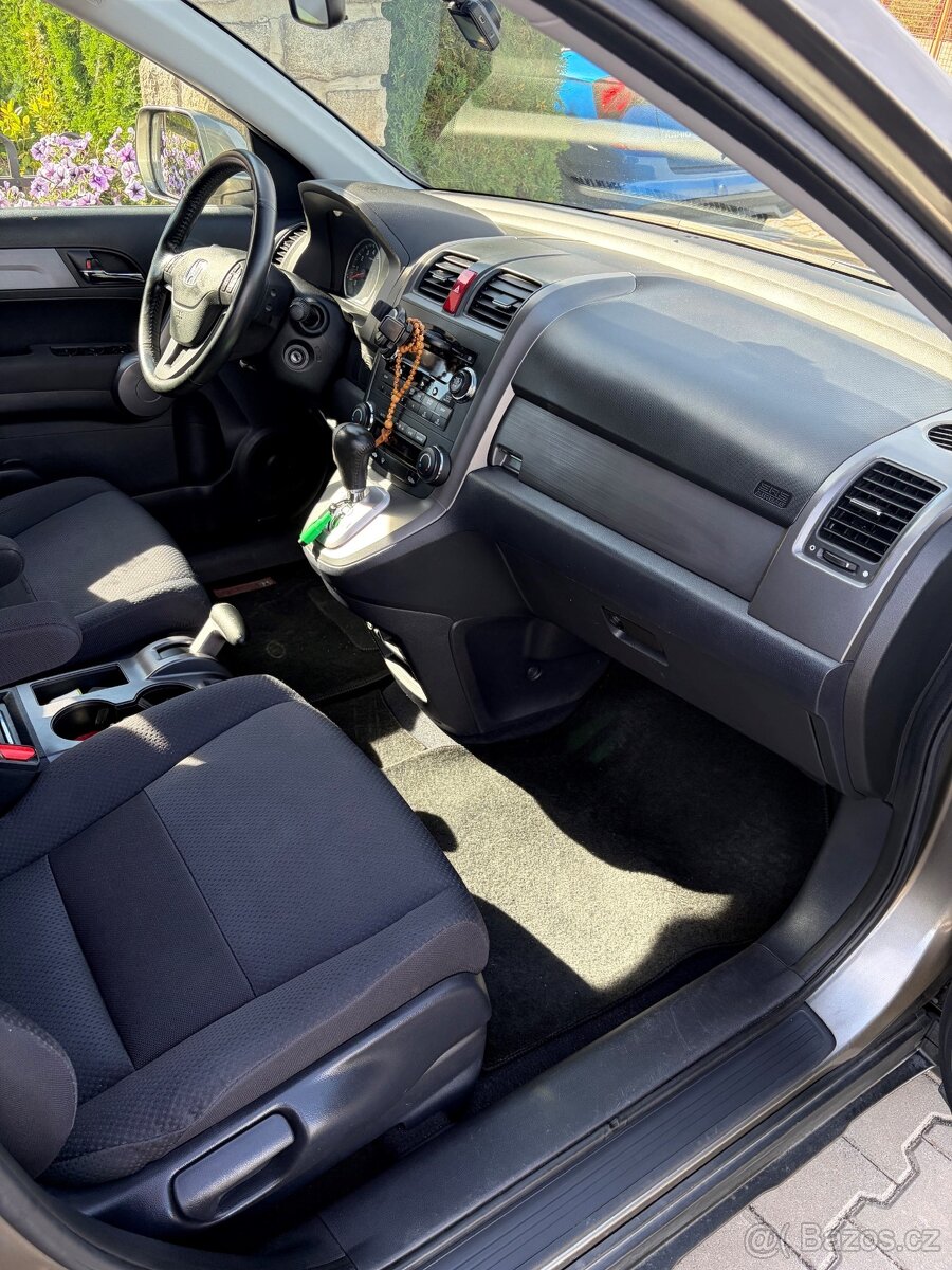 CRV 2,0l benzín 44 automat r.v.2009 - 7