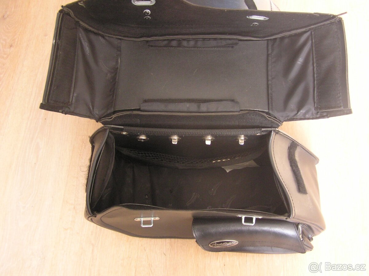 Triumph Bonneville T100 SE - 7