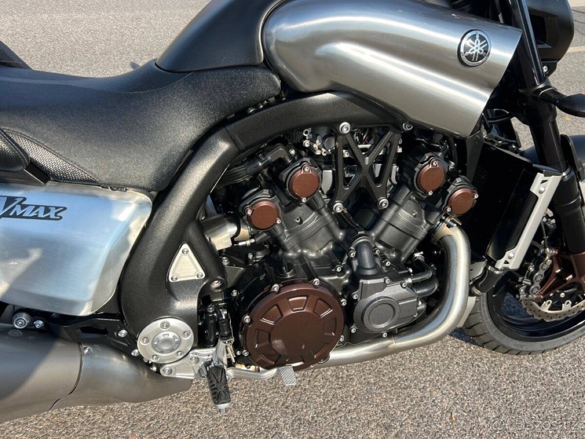 Prodám YAMAHA V MAX - 7