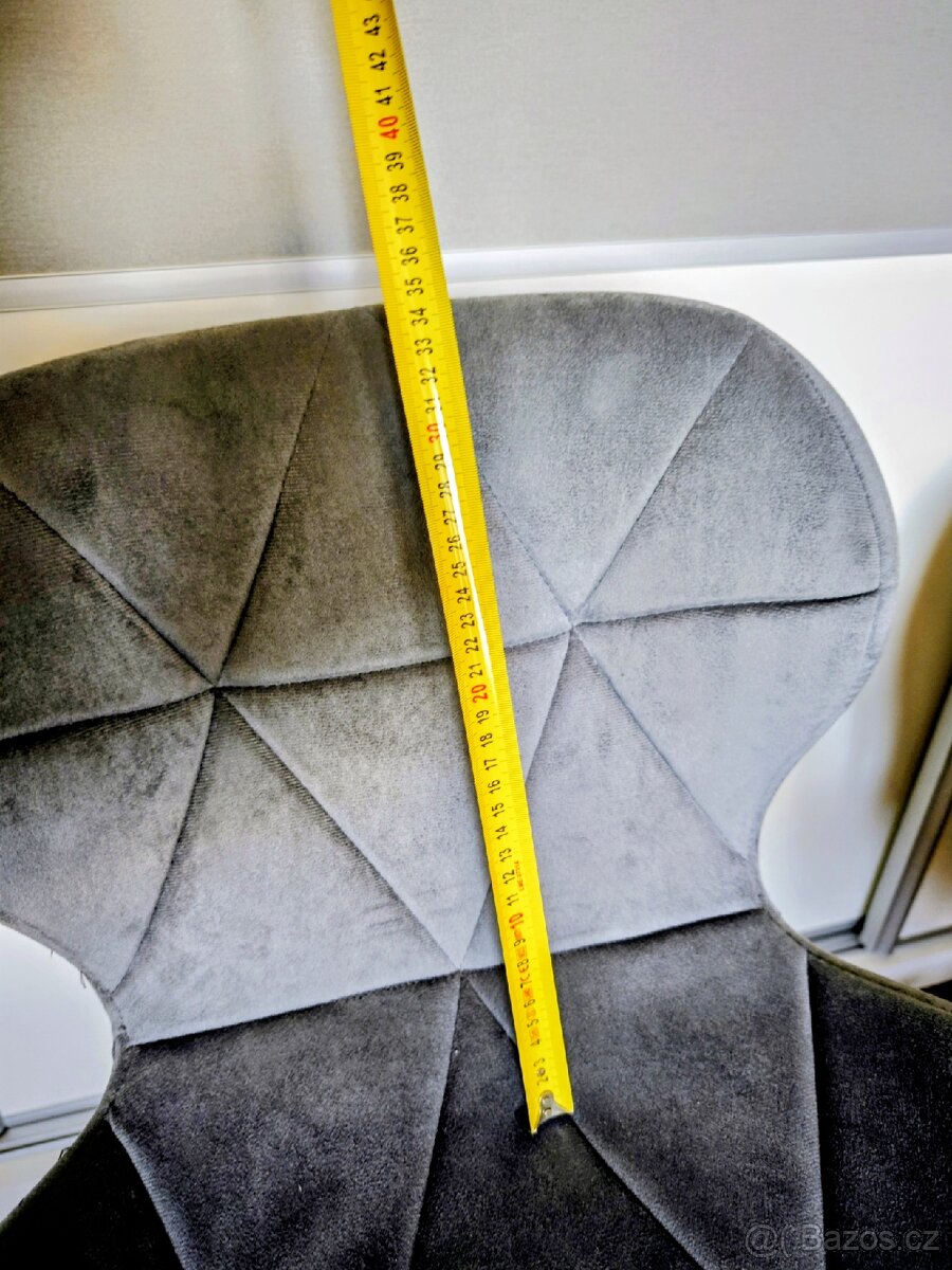 Prodám 2 stejně dětské židle. - 7