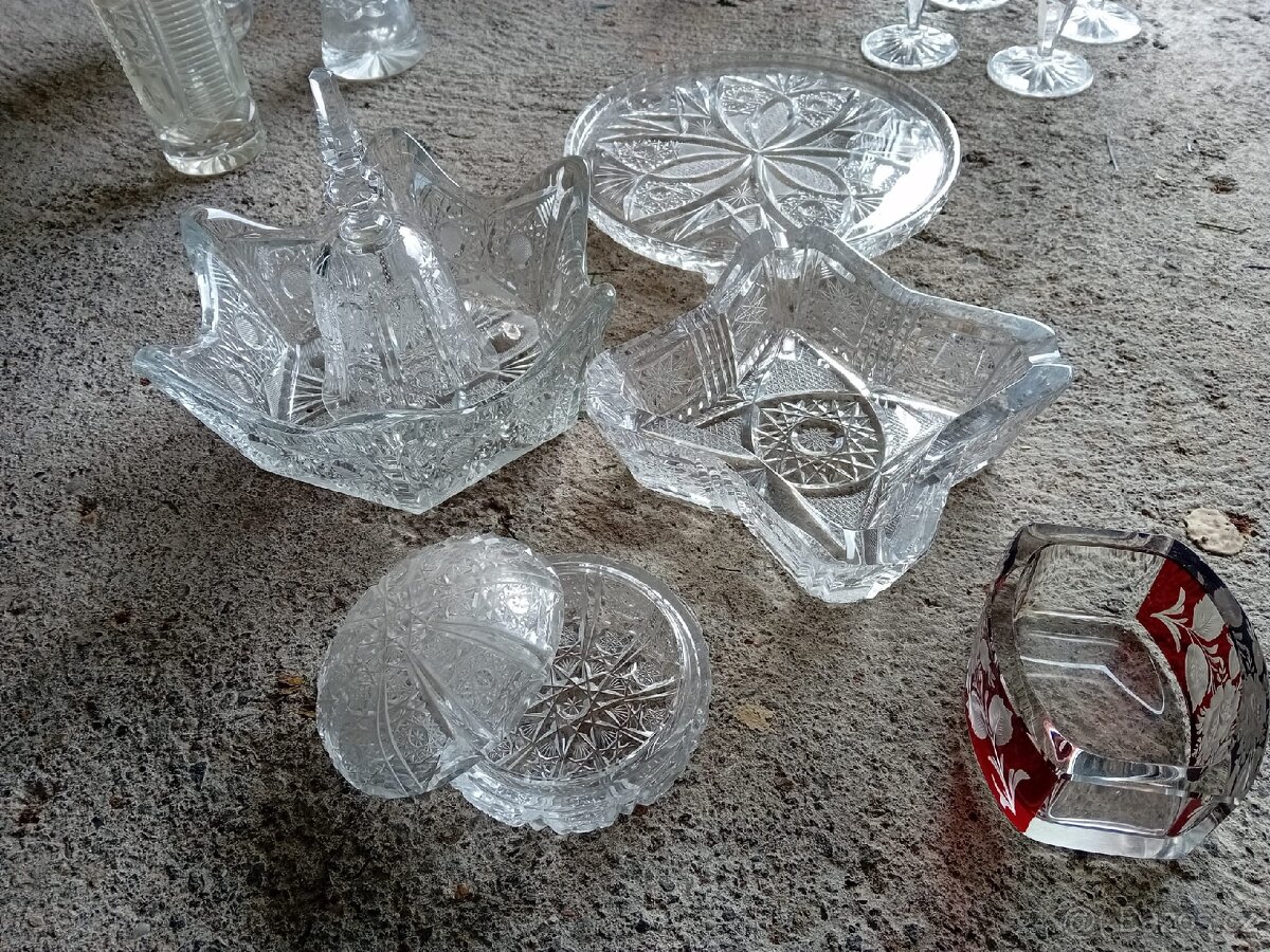 Křišťálové sklenice, nekolik sad - 7