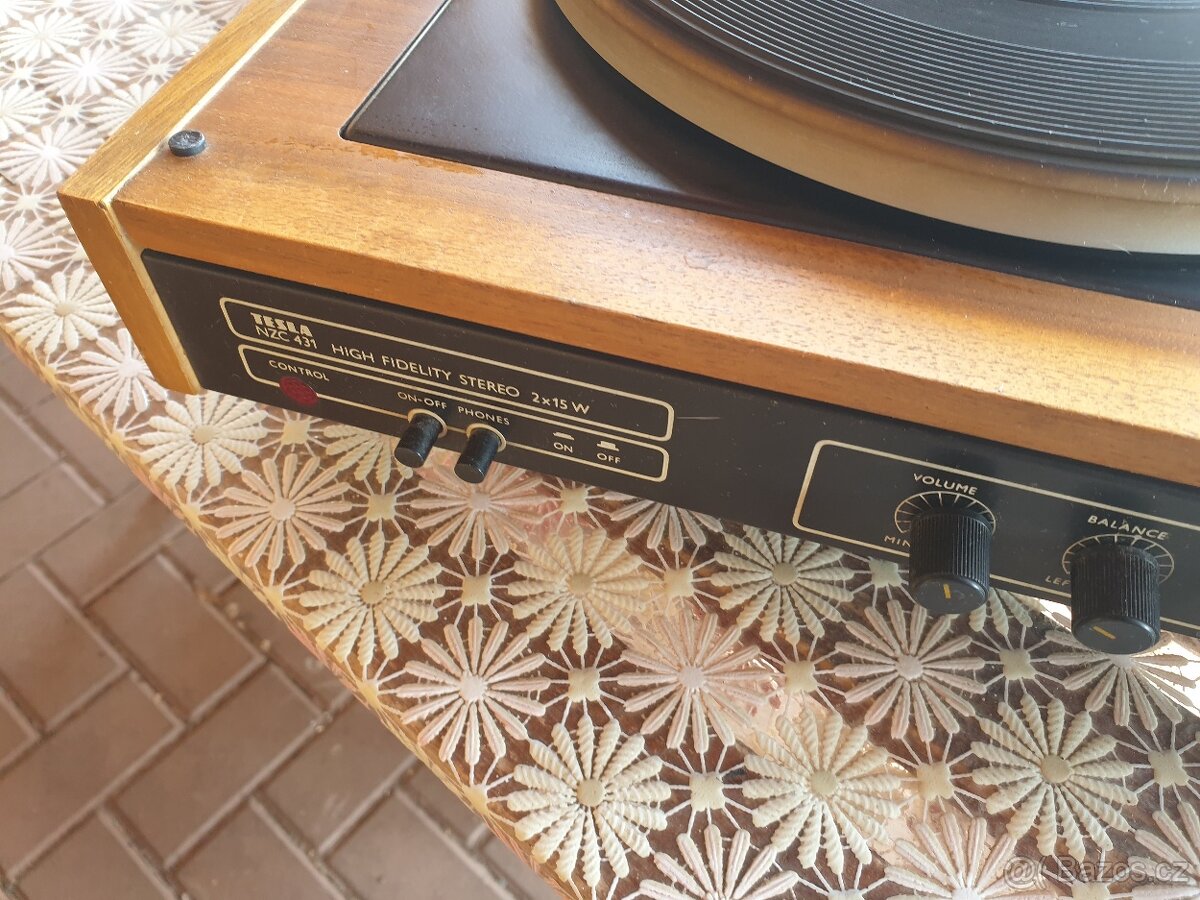Gramofon tesla NZC 431 - 7