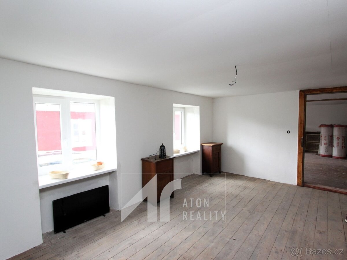 Nový Petřín – RD 3+1, započatá rekonstrukce, pozemek 1.228 - 7