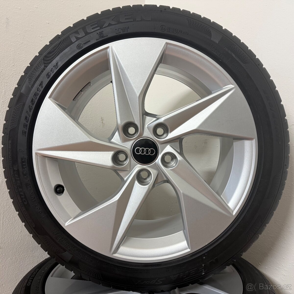 AUDI A3/VW GOLF 5x112 R17 ET46+LETNÍ 225/45R17 7mm - 7