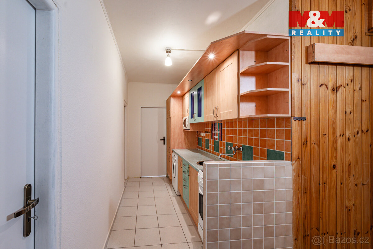 Pronájem bytu 3+1, 45 m², Karlovy Vary, ul. Krymská - 7