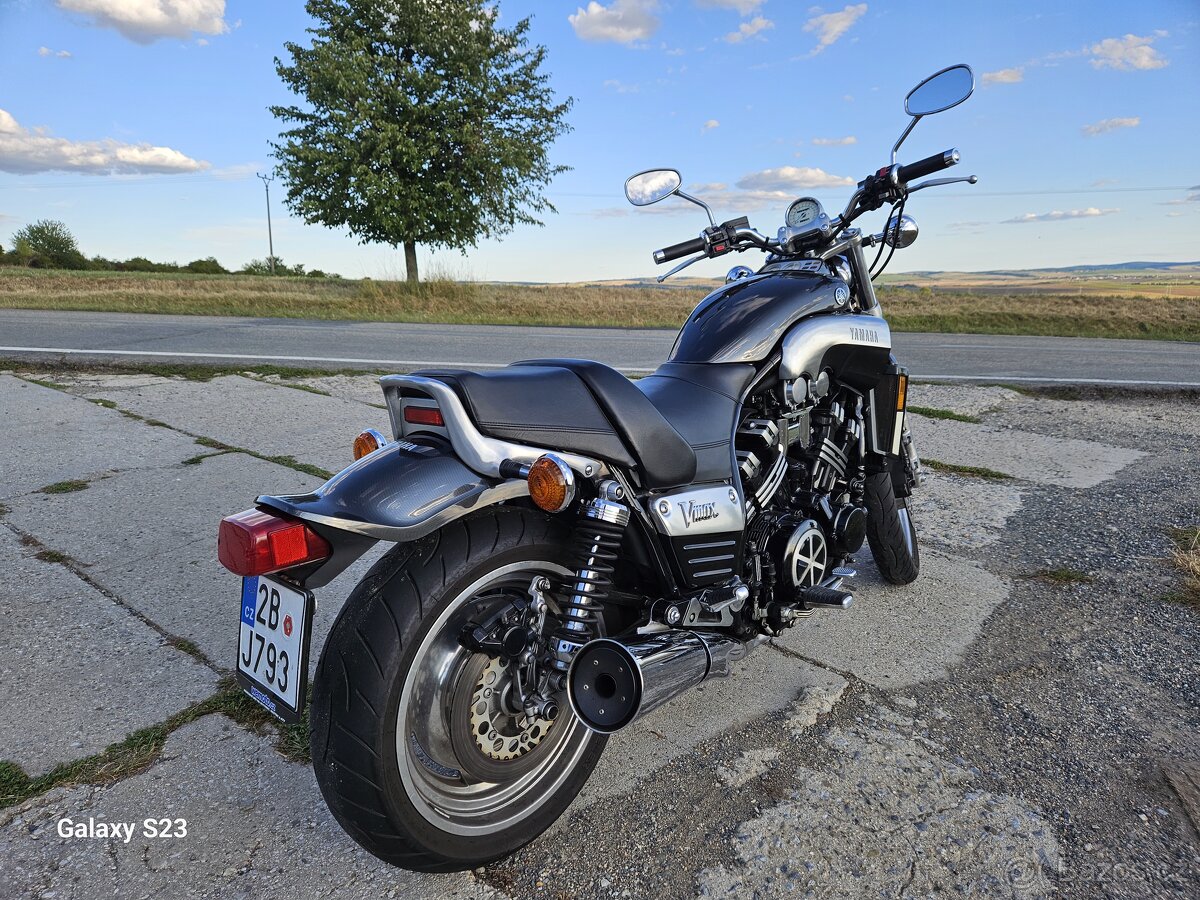 Yamaha V-MAX 1200 - 7