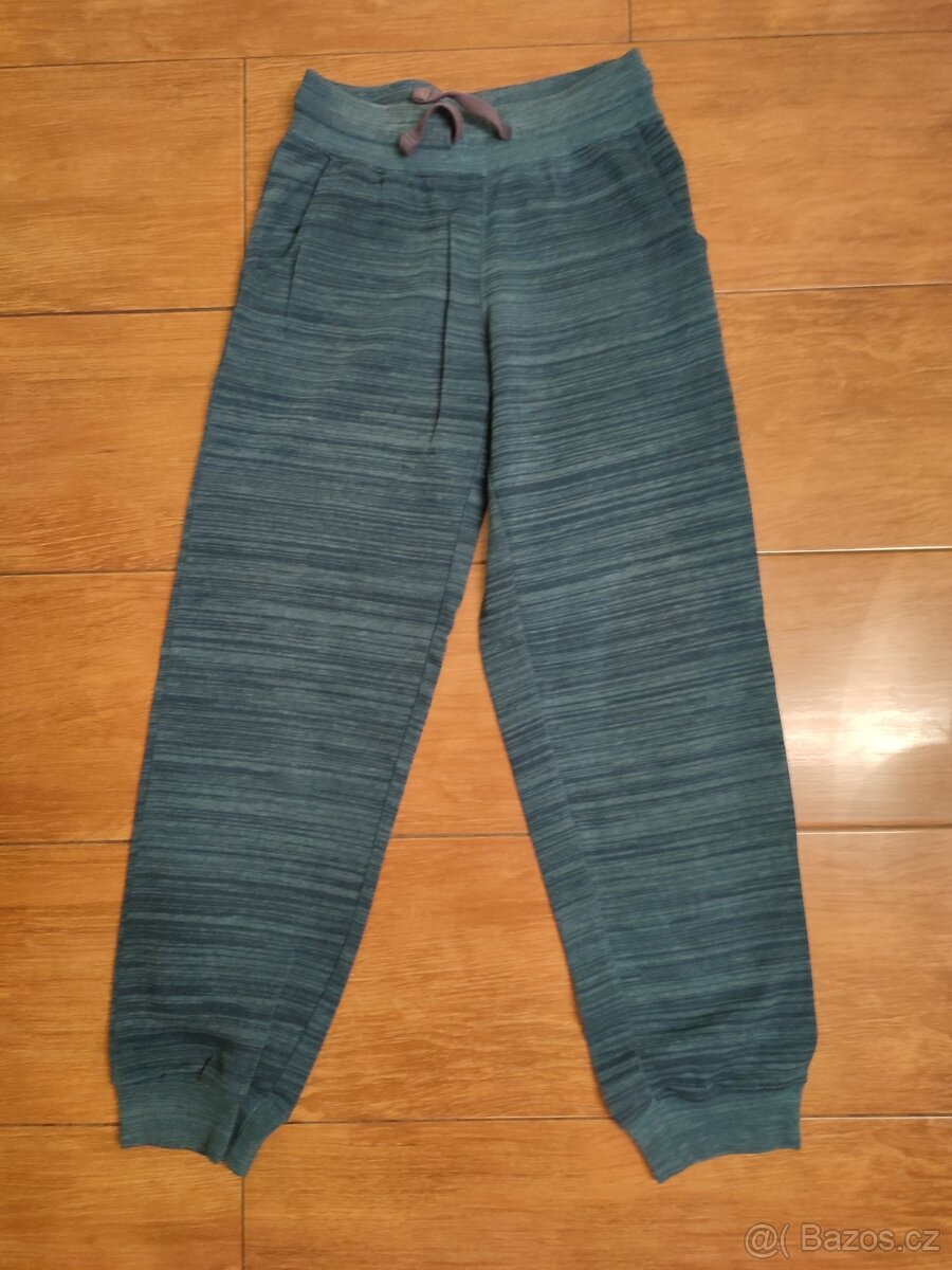 Tepláky chlapecké 146/152 v perfektním stavu - 7