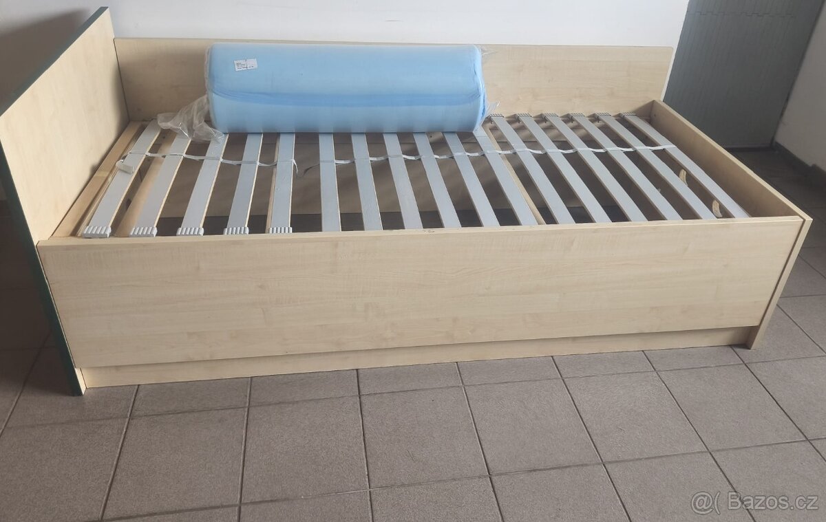 Postel 90x200cm s roštem + NOVÁ MATRACE - 7