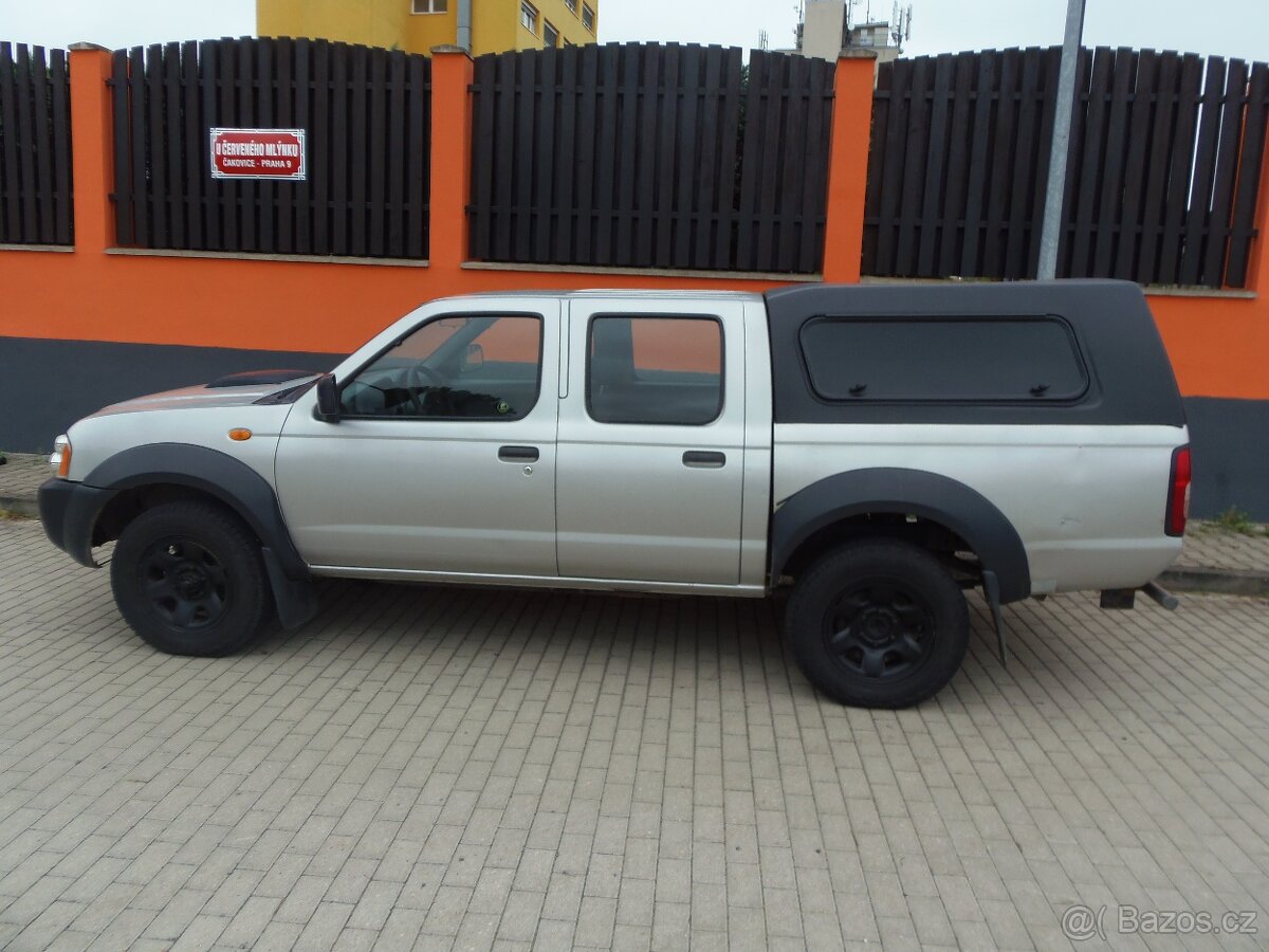 Nissan Navara 2.5 TD NP300 4x4 tažné 3T - 7