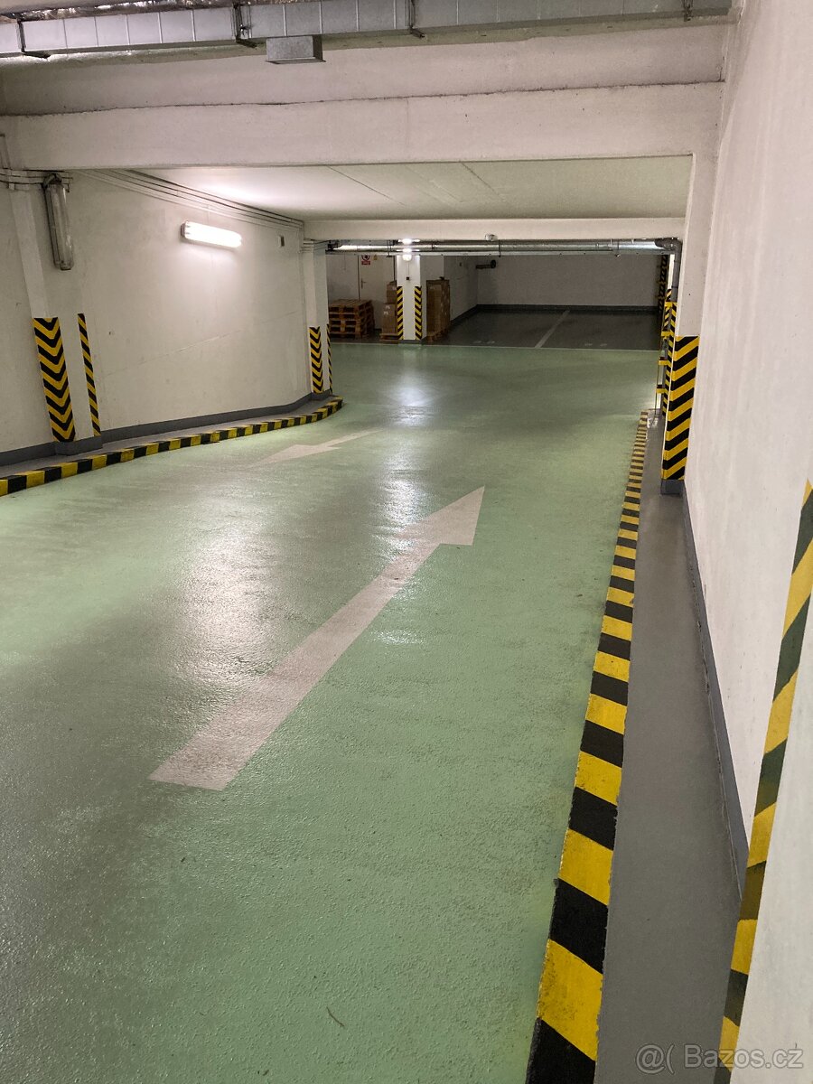 Pronajem garazoveho stani Praha 8 - 7