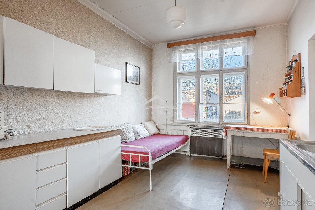 Prodej rodinného domu 3+1 Pardubice - 7