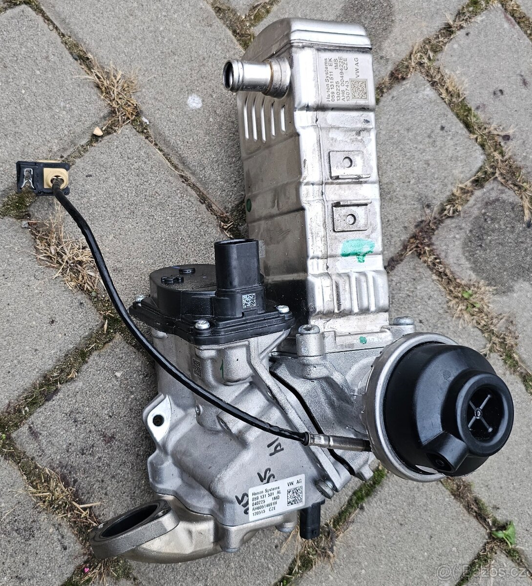 Díly z motoru DPY 210kw - 7