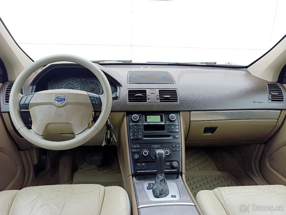 Volvo XC90 2, 4 D5 AWD Automat Kůže Xenon - 7