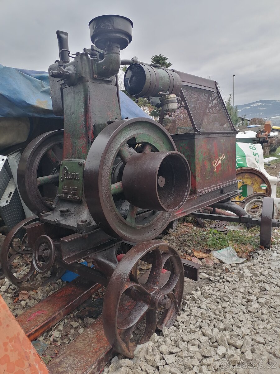Velký stabilní motor Slavia Diesel - 7