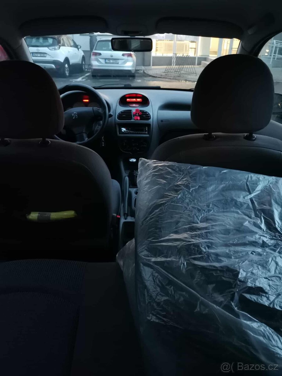 Peugeot 206 - 7