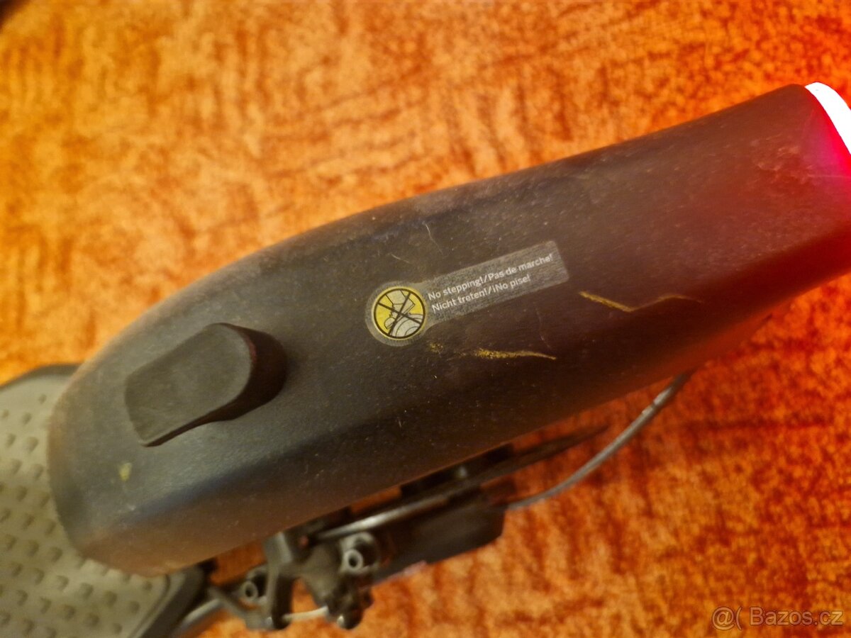 Ninebot Kickscooter F25E by Segway - 7