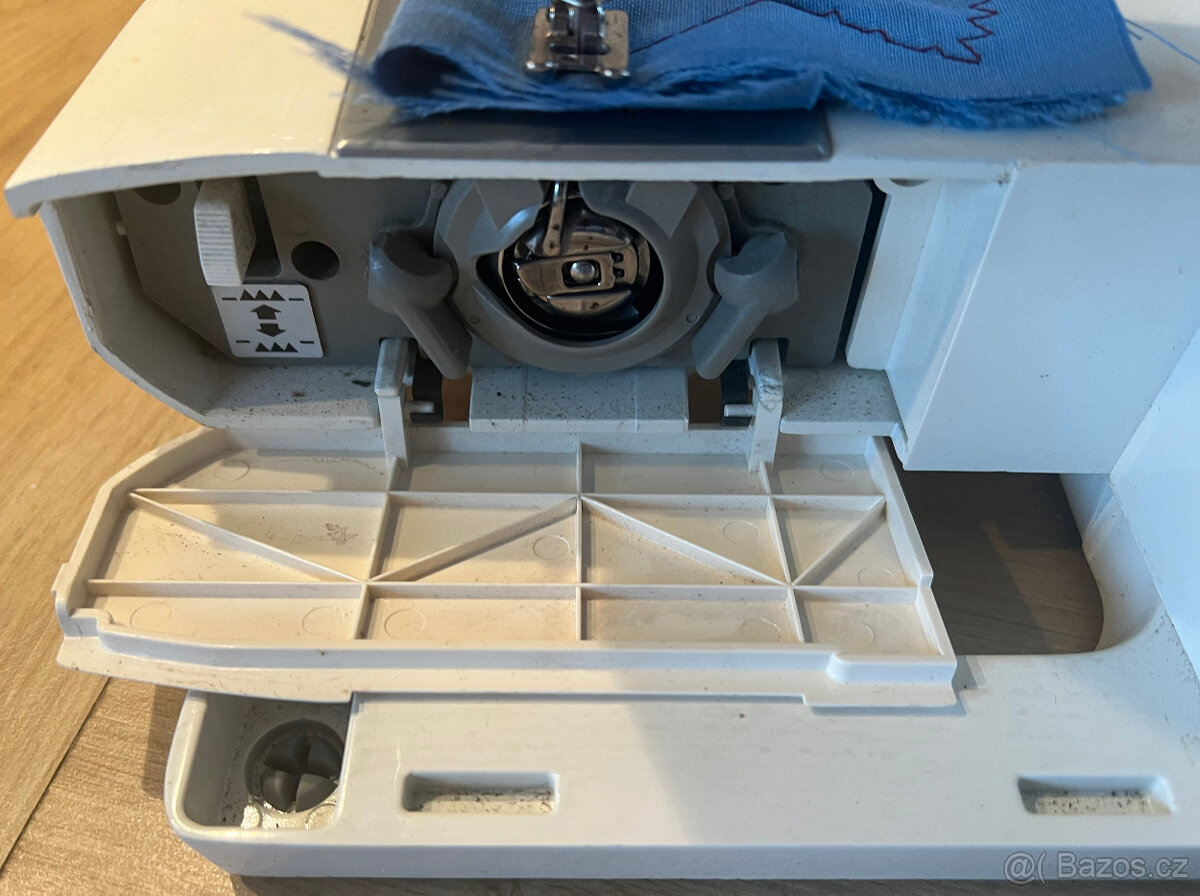 Šicí stroj Privileg kompletní - 7