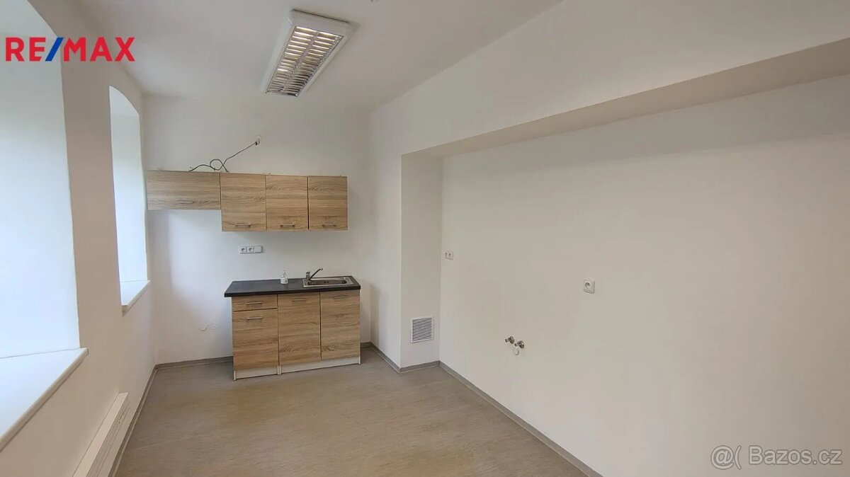 Pronájem obchodních prostor 239,38m² - Děčín - 7