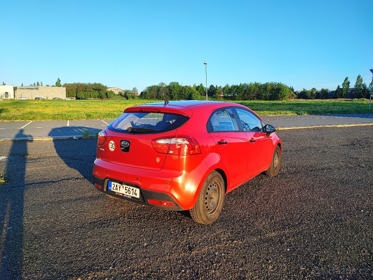 Kia Rio 2012 1.4 benzín 80 kW - 7