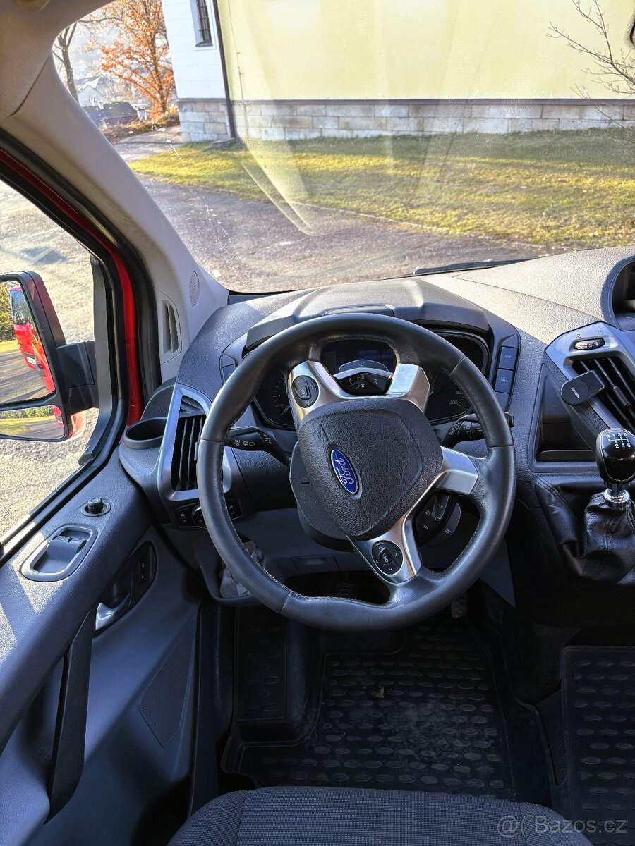 Ford Transit Custom, r.v. 2015, 8 míst k sezení. - 7