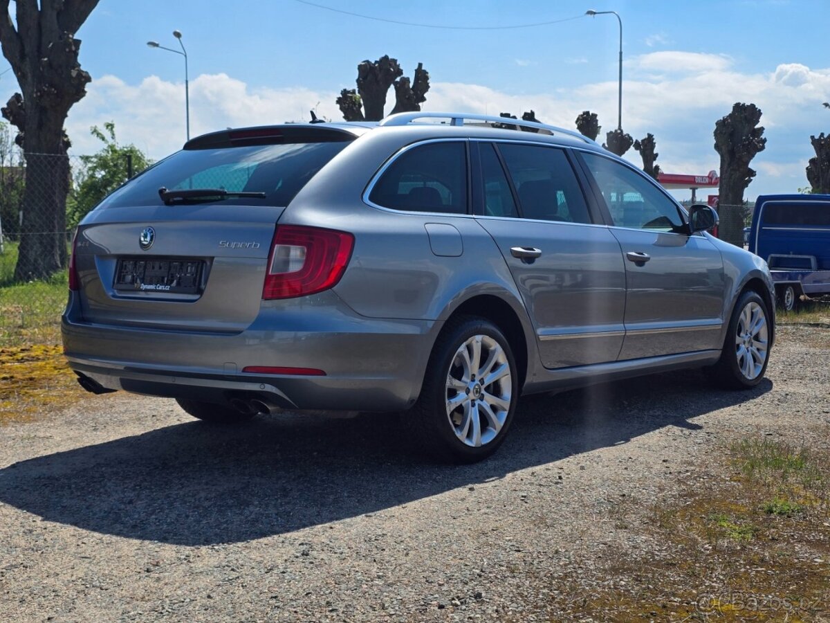 Škoda Superb 3.6 FSI DSG Elegance 4x4 - 7