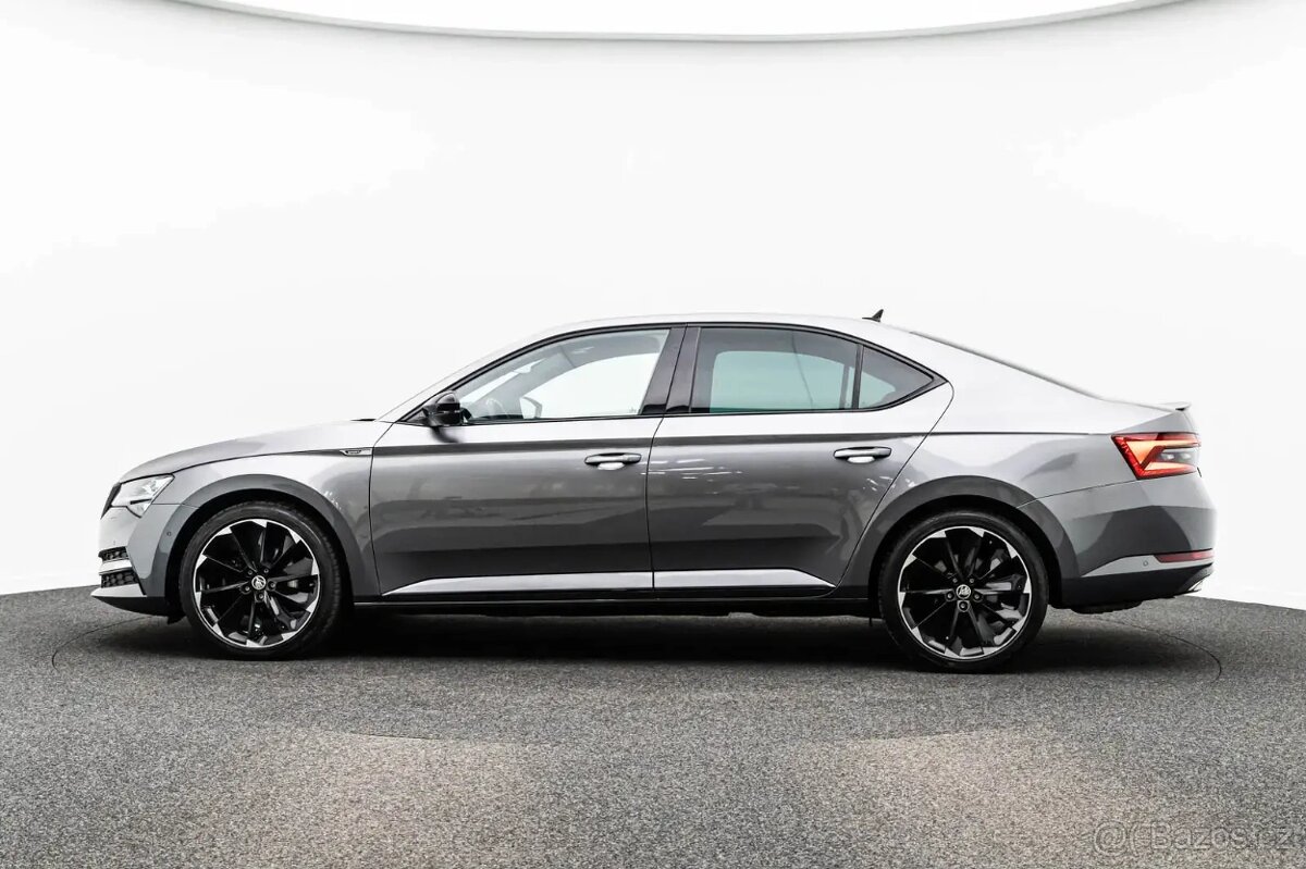 Škoda Superb 2.0 TDi Sportline - 7