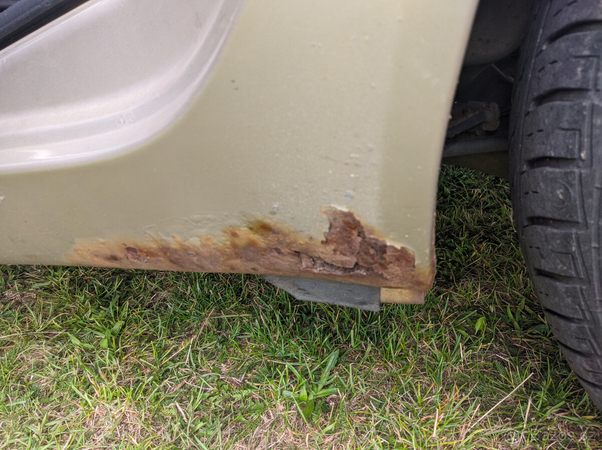 Fiat Punto 188 1.2 8v rok 2008 VADNÉ SERVO - 7