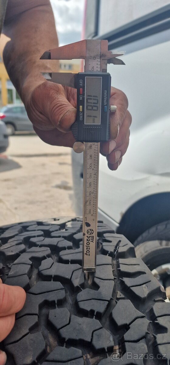 BF Goodrich all terrain 265/60 r18 - 7