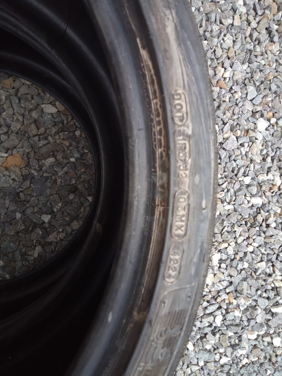295/30 R21 - 7